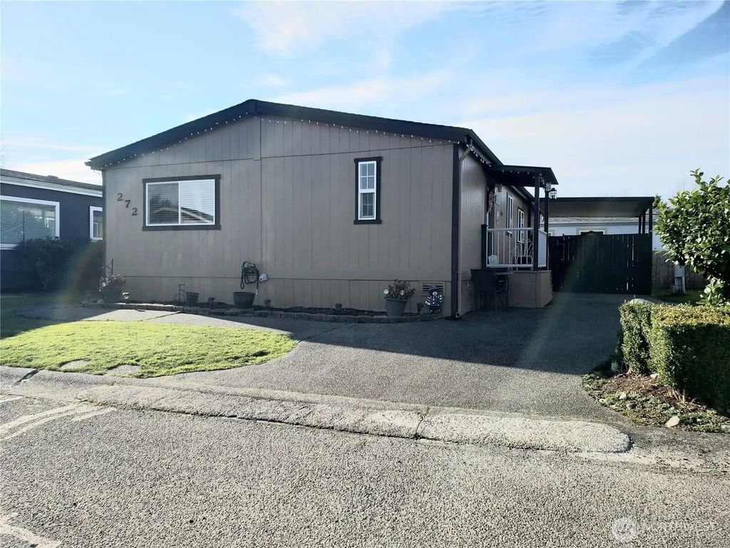 272 Grand Fir Drive 26, Enumclaw