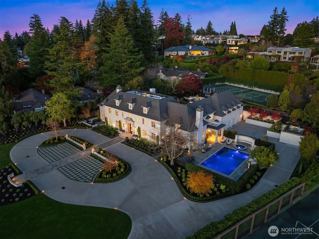 1750 92nd Avenue Ne, Clyde Hill