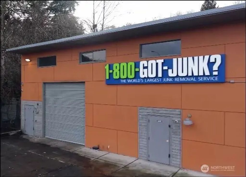 13003 Tukwila International Boulevard, Tukwila