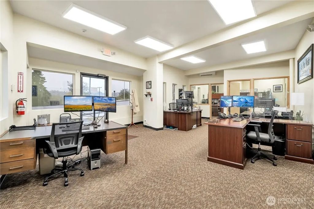 13003 Tukwila International Boulevard, Tukwila