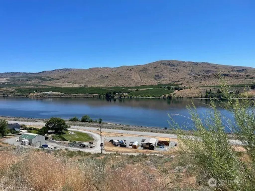 37 Osprey Nest Road, Pateros