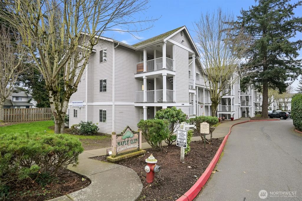 2709 W Maplewood Avenue 201, Bellingham