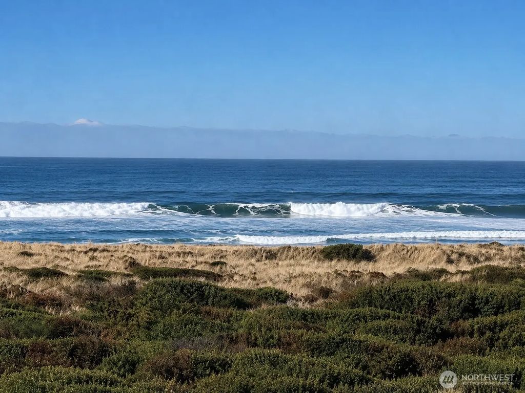 1083 Ocean Shores Boulevard Sw, Ocean Shores