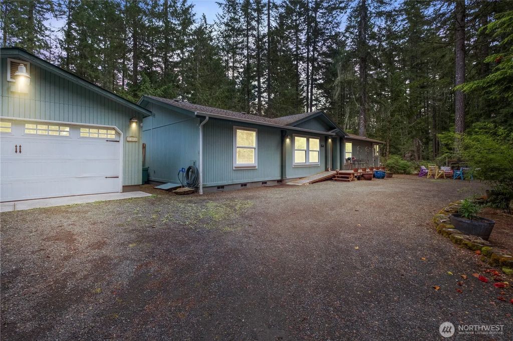 200 N Hamma Hamma Drive W, Hoodsport