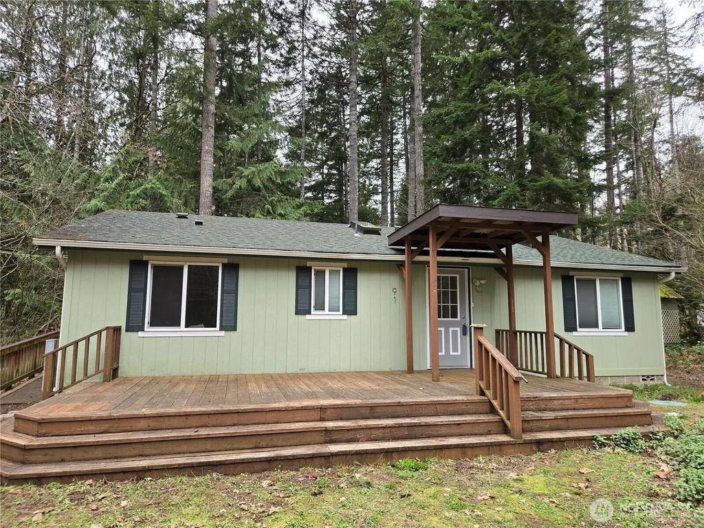 91 N Gadwall Place N, Hoodsport