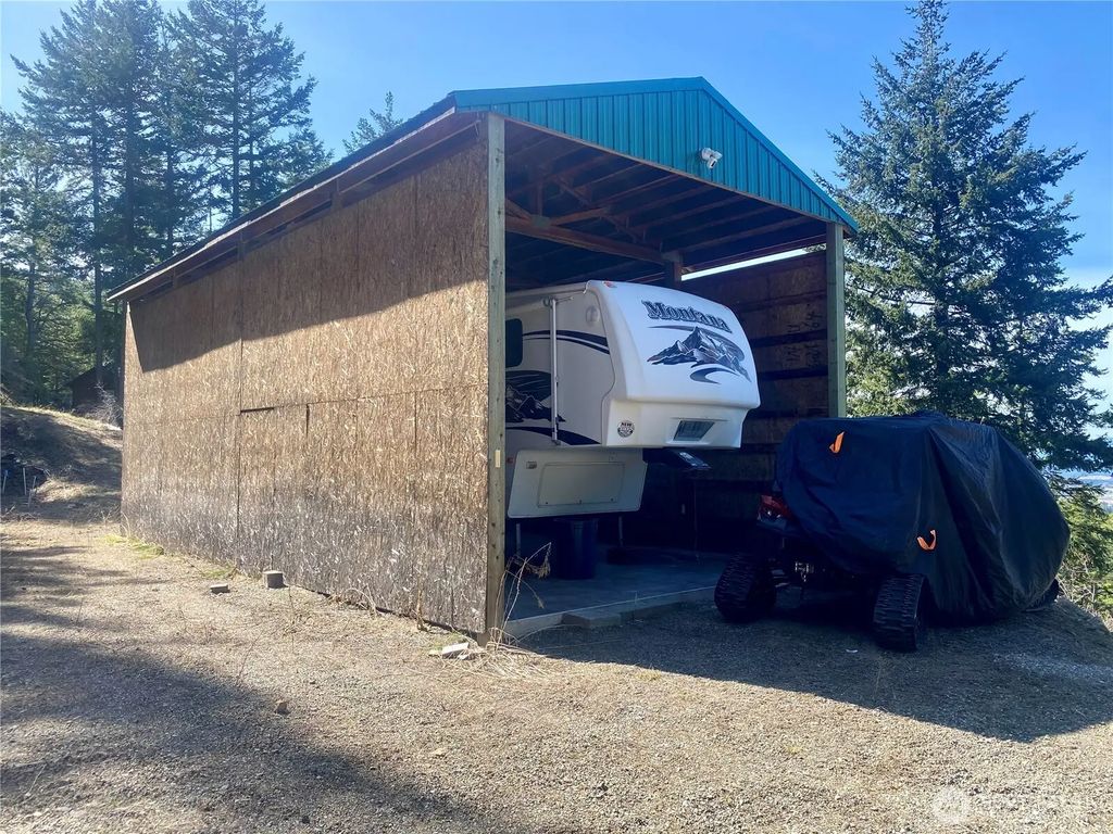 393 Tom & Nita Road, Cle Elum