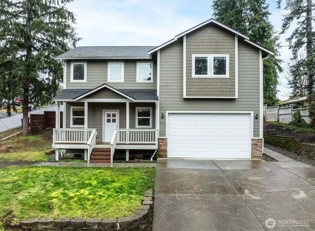 813 S 10th Street, Shelton
