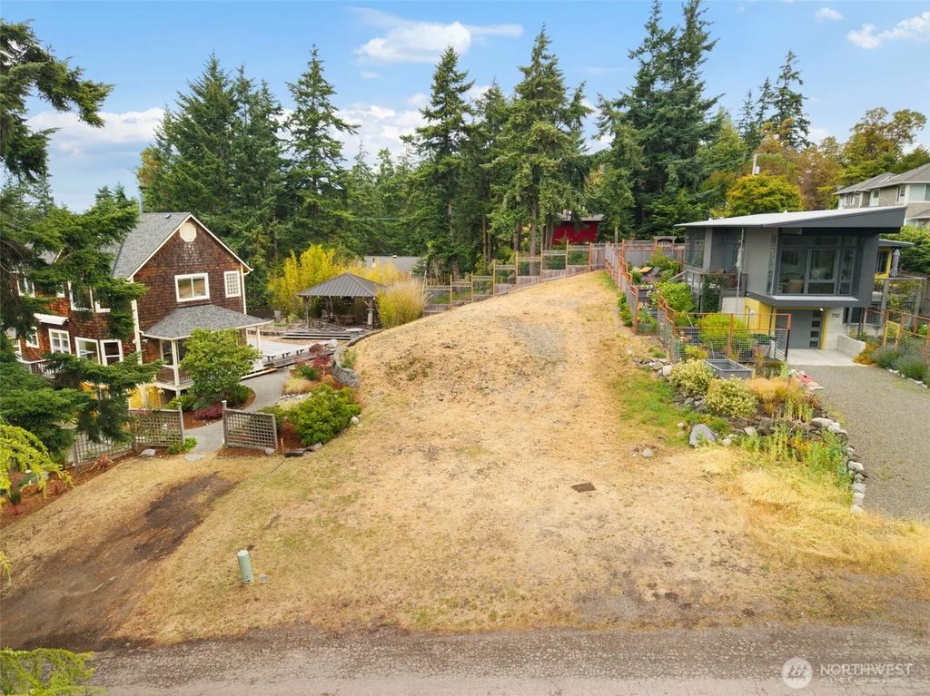 9999 P Street, Port Townsend