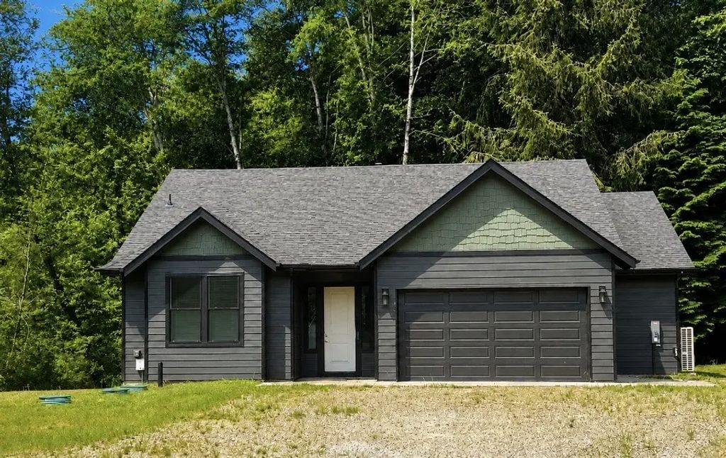 559 Upper Naselle Road, Naselle