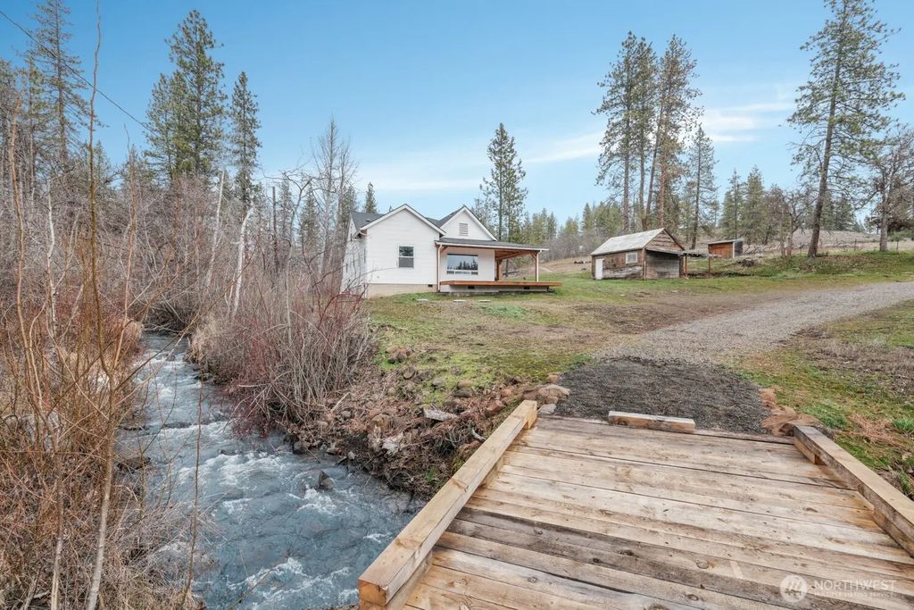 932 Zelinski Road, Goldendale