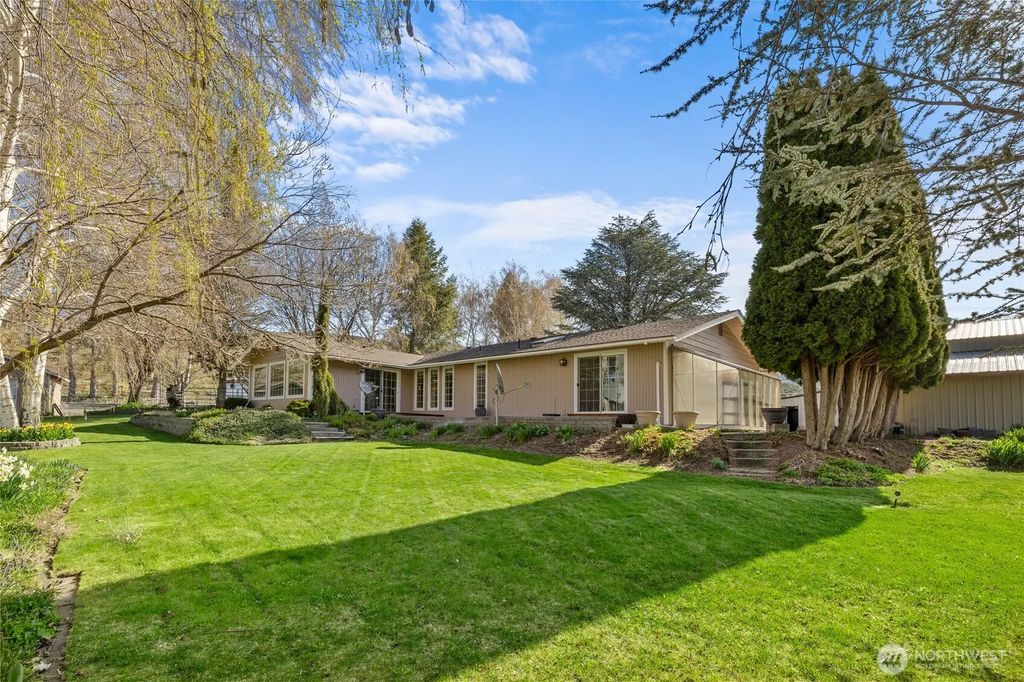 1260 Burbank Creek Road, Yakima