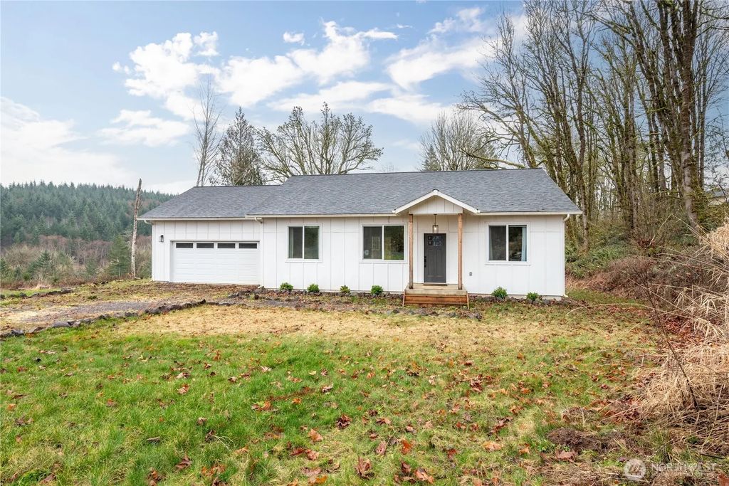 364 Channel View Lane, Longview
