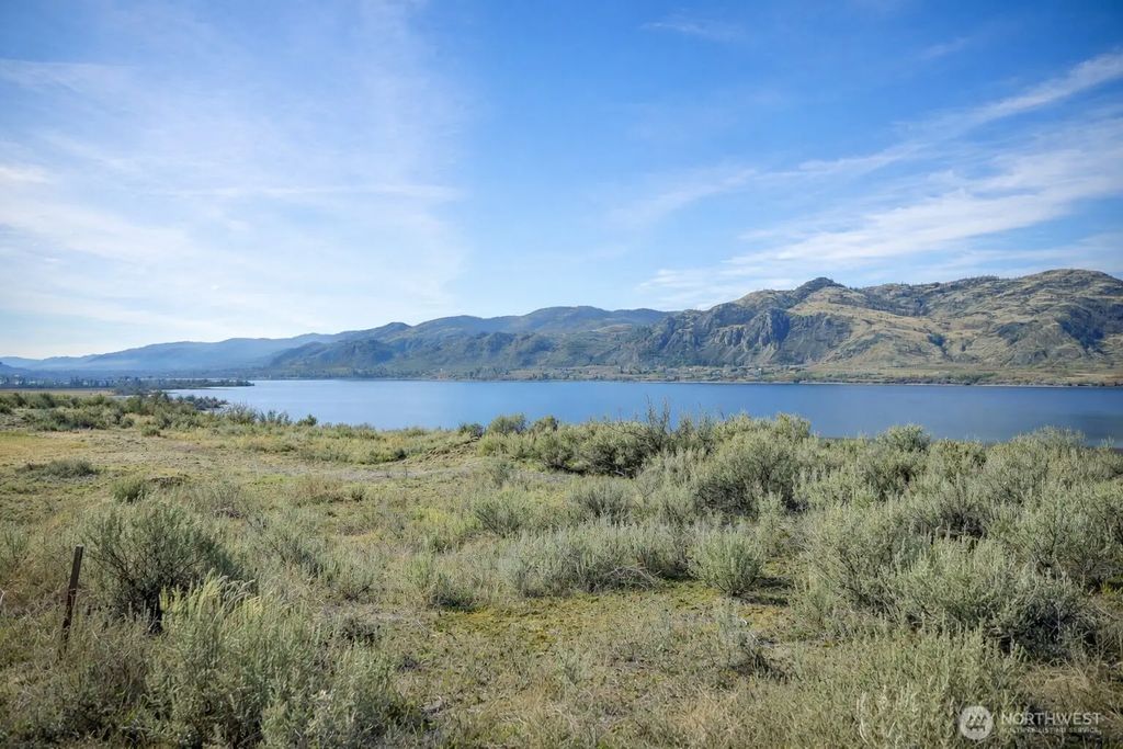 202 Village Way, Oroville