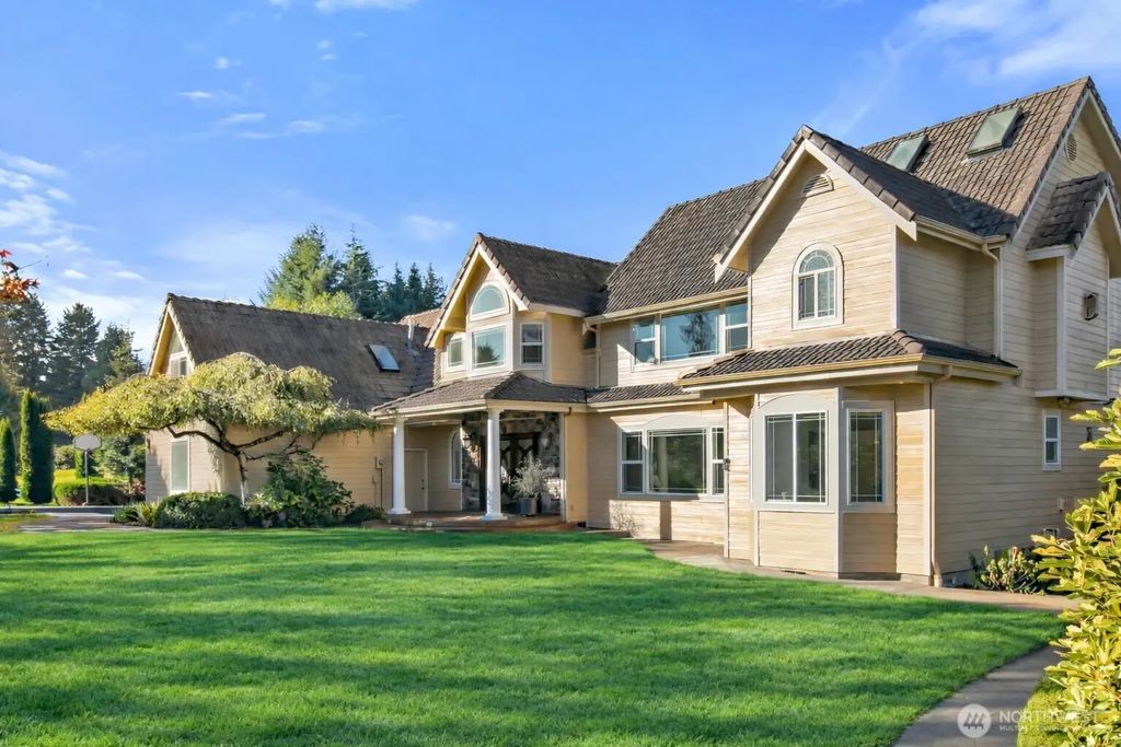 3725 Hollywood Drive Ne, Olympia