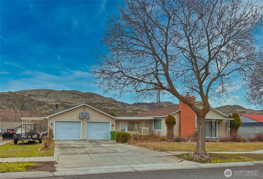 804 Central Drive, Coulee Dam