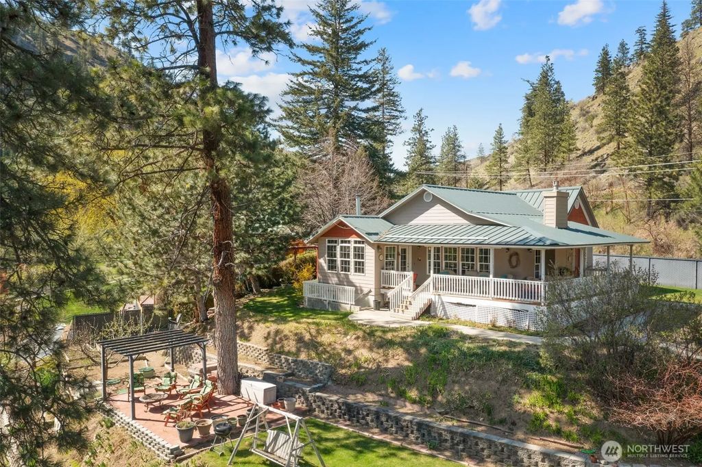 8831 Entiat River Road, Entiat