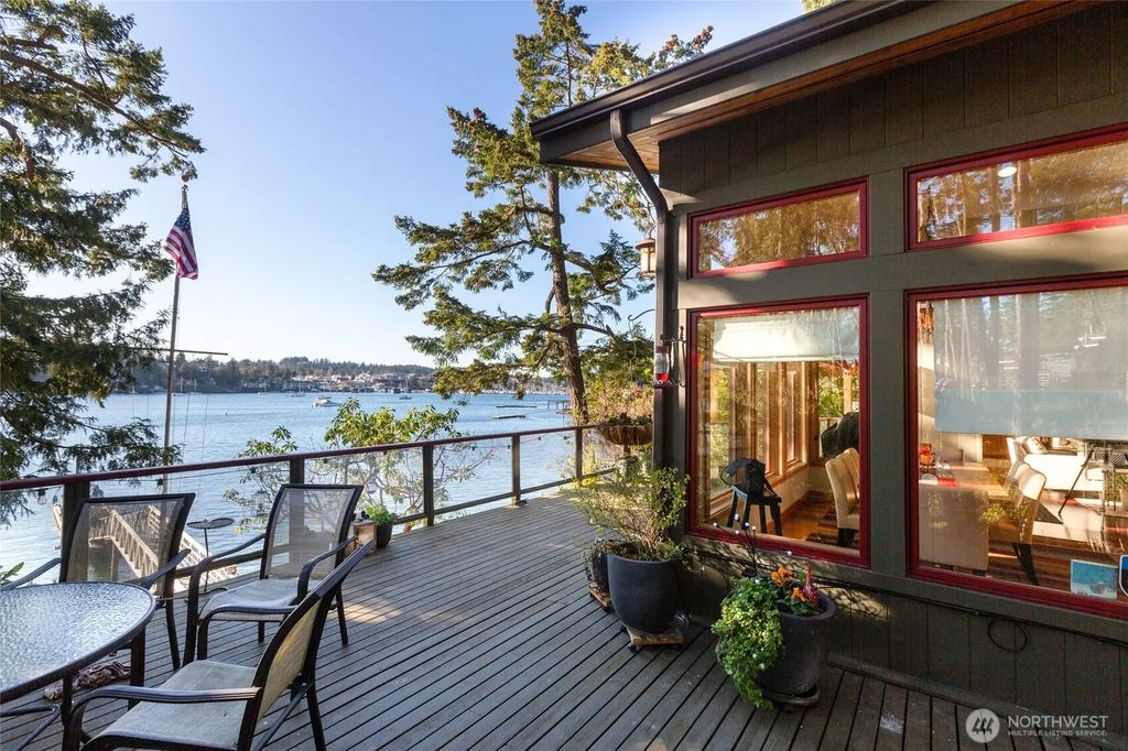 3 Brown Island, Friday Harbor