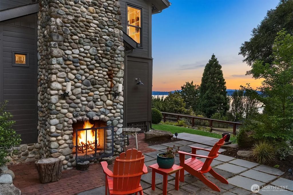 15451 Harvey Road Ne, Bainbridge Island
