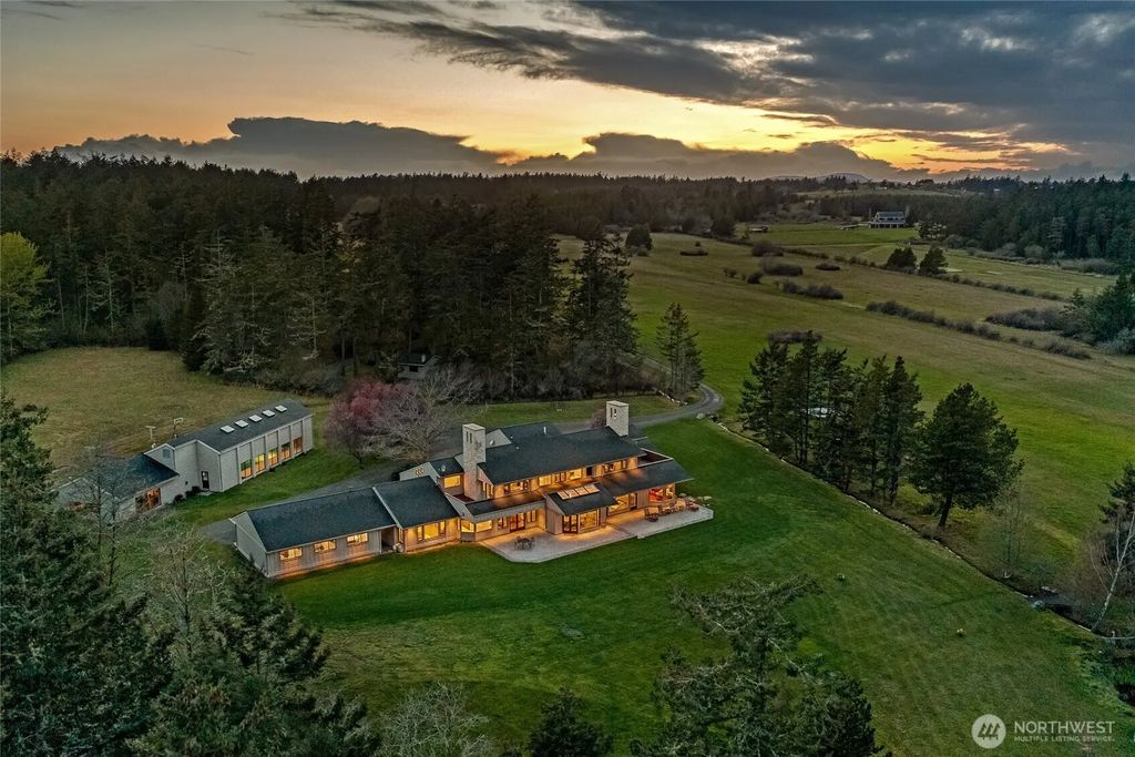 735 Rosler Road, San Juan Island
