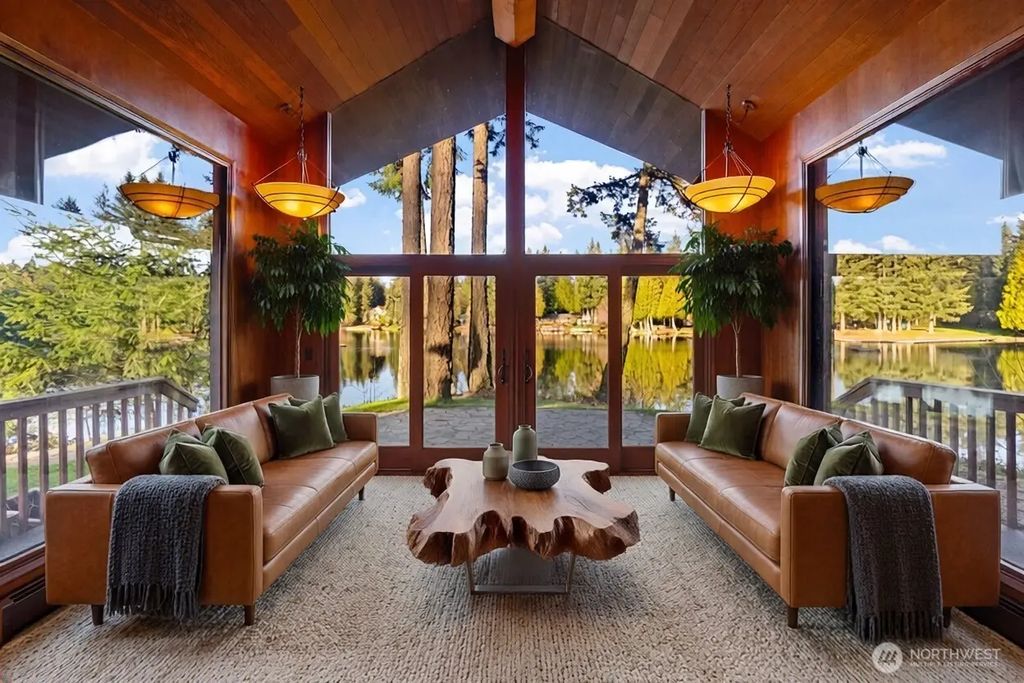 1970 Cambridge Lane Sw, Olympia