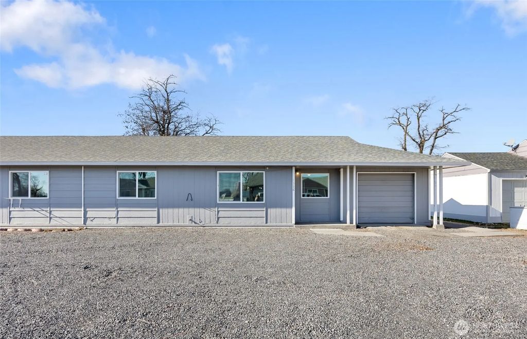 1316 Pershing Road, Moses Lake