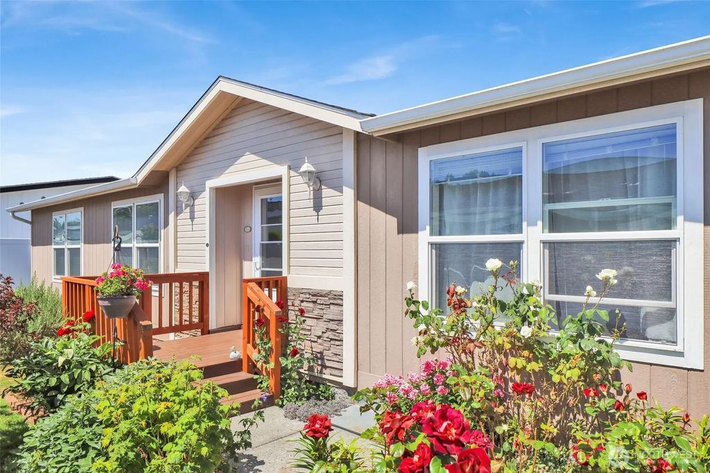 6350 Portal Way 64, Ferndale