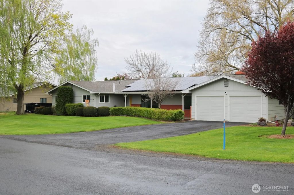 1917 Reser Road, Walla Walla