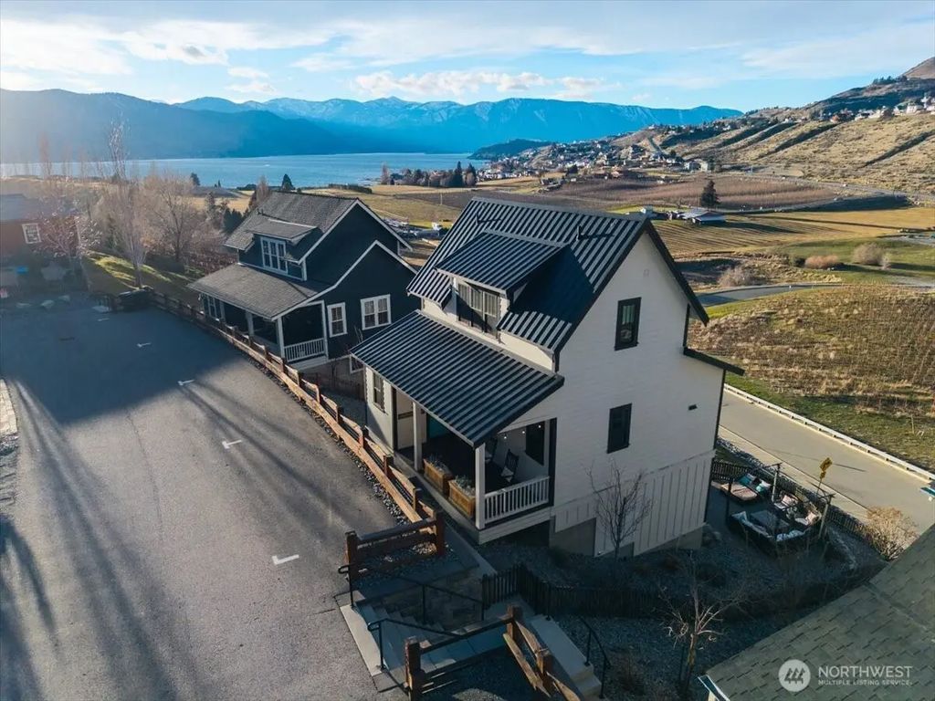118 Porcupine Lane, Chelan
