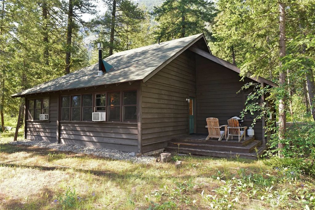 17798 A Hwy 20 C-7, Mazama