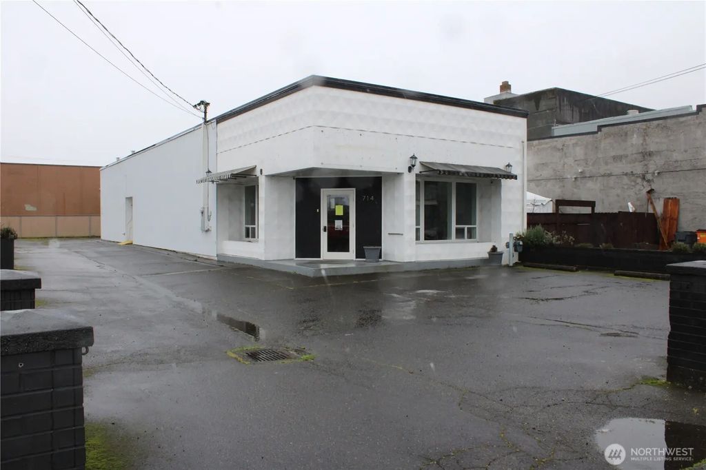 714 J Street, Hoquiam