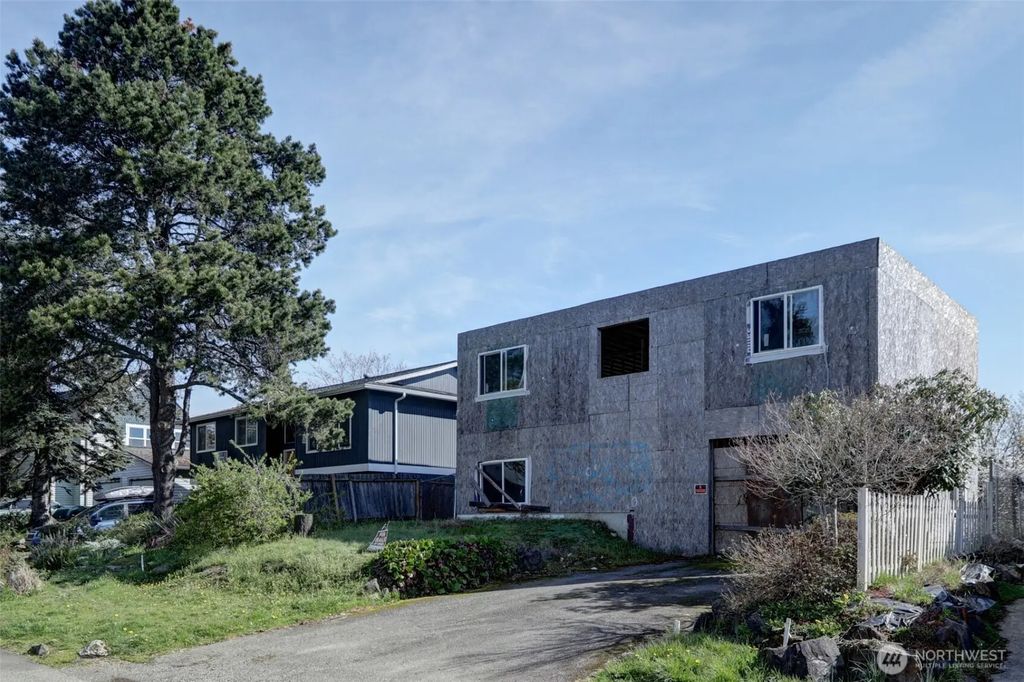 4916 30th Avenue S, Seattle