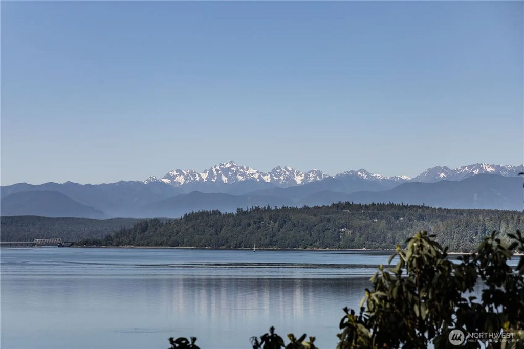35275 Hood Canal Drive Ne, Kingston