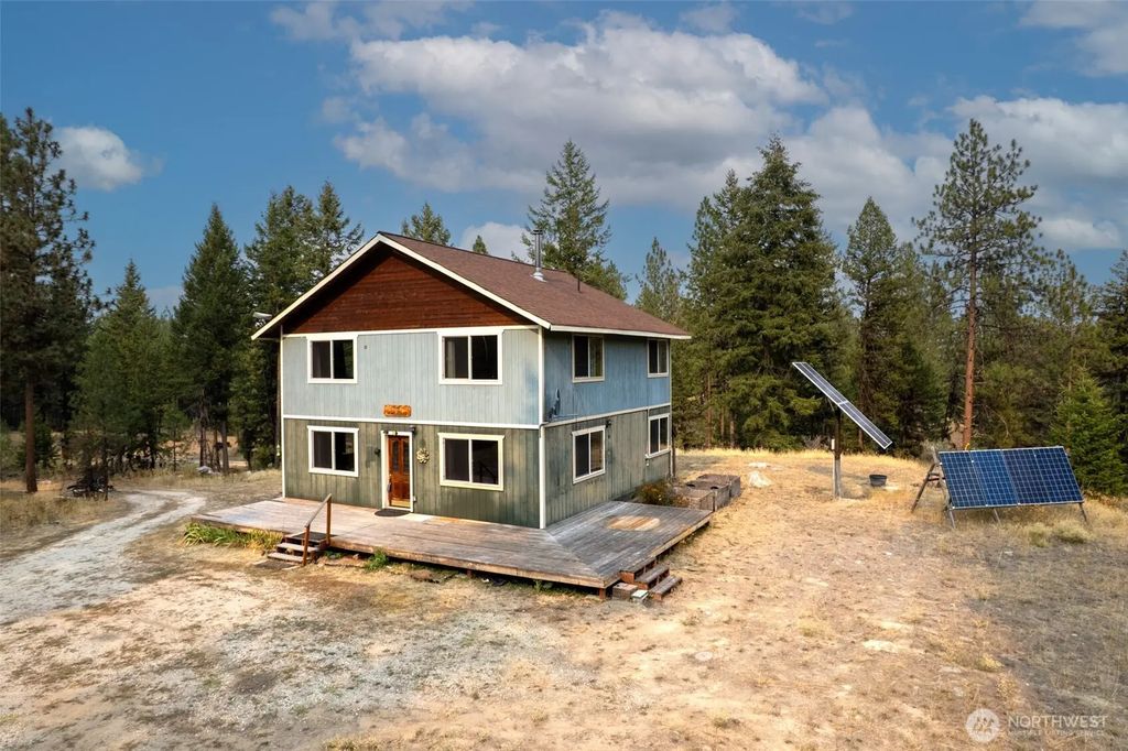 56 Ruby Two Moons Road, Tonasket