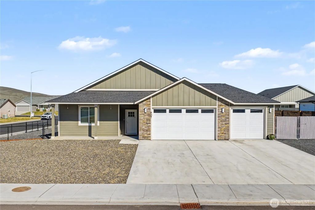 907 Ne 5th Avenue, Ephrata