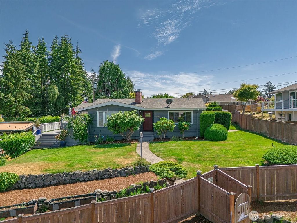 6404 N Five Views Road, Tacoma