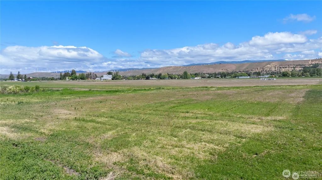 520 Thorp Landing Lane, Thorp