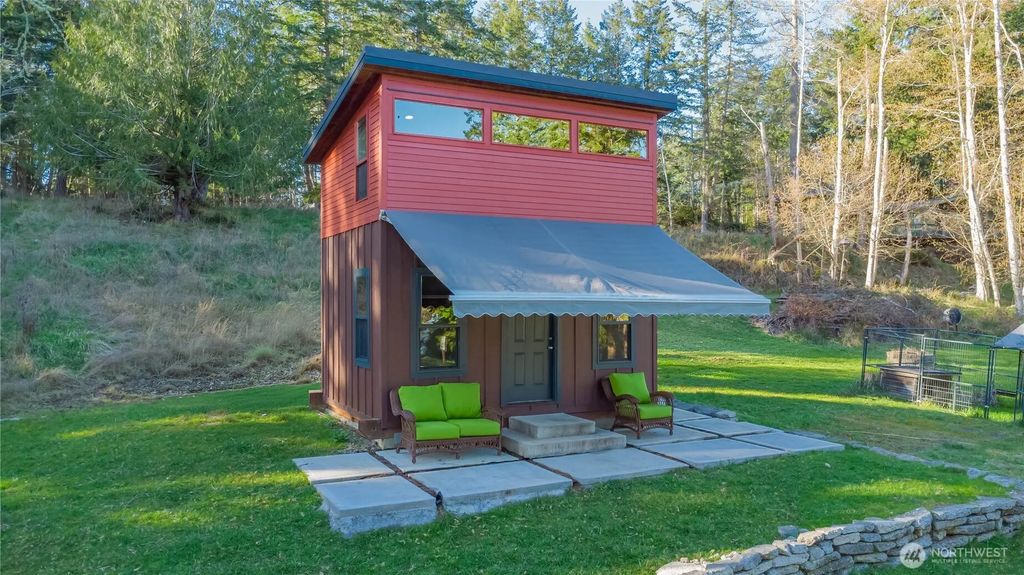 826 E Herron Blvd Nw, Lakebay