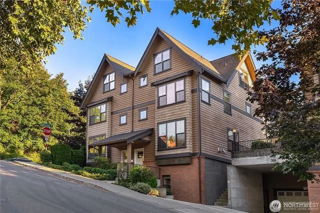 303 Bellevue Way Se, Bellevue