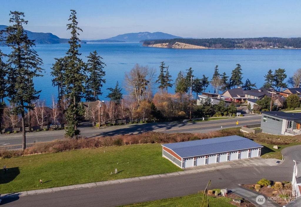 3910 Isle Way, Anacortes