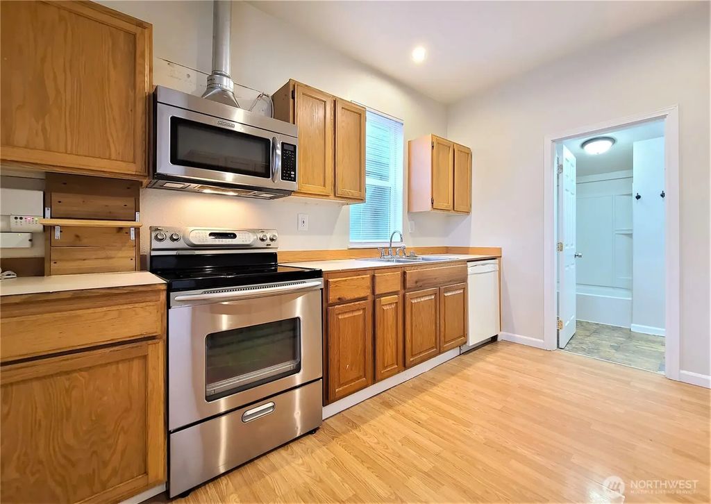 3418 Wetmore Avenue, Everett