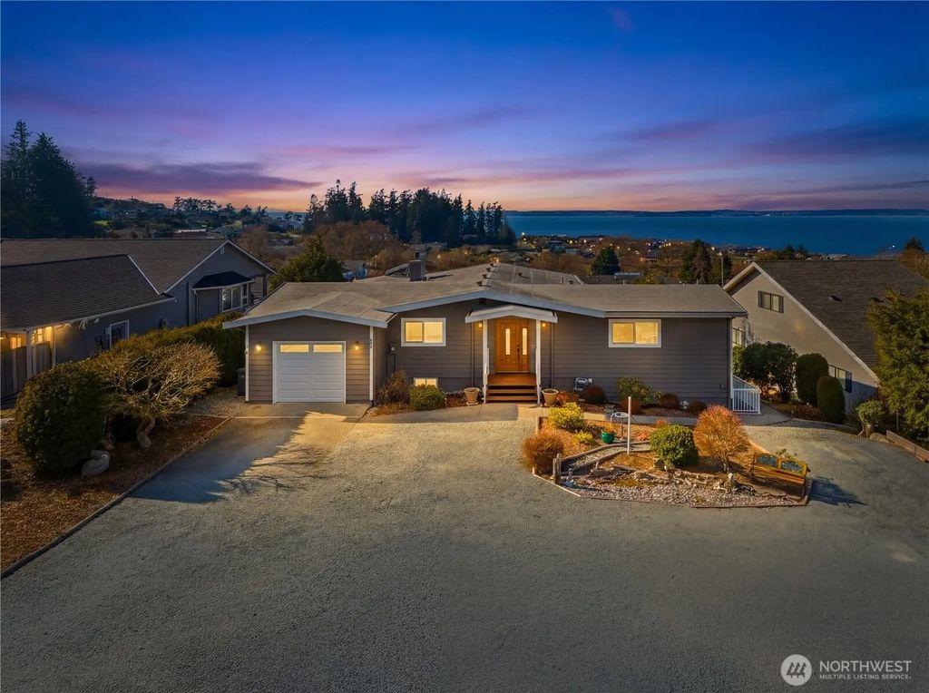 704 Flintstone Drive, Camano Island