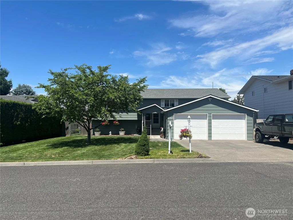 1267 Se Constitution Drive, College Place