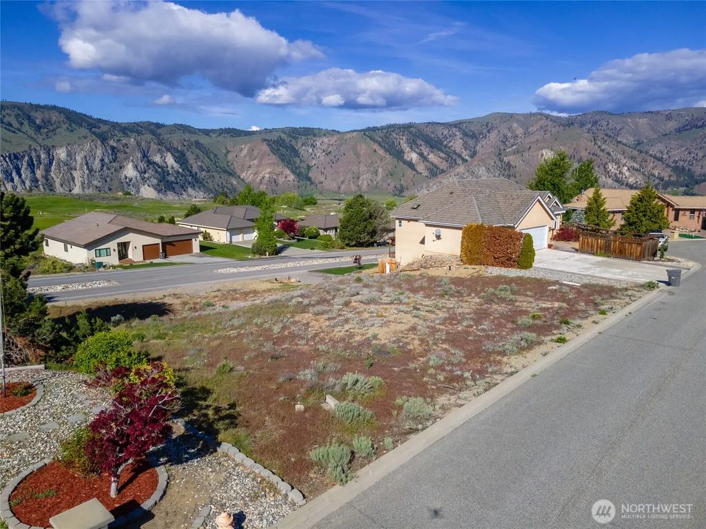 307 Desert View Place, Orondo