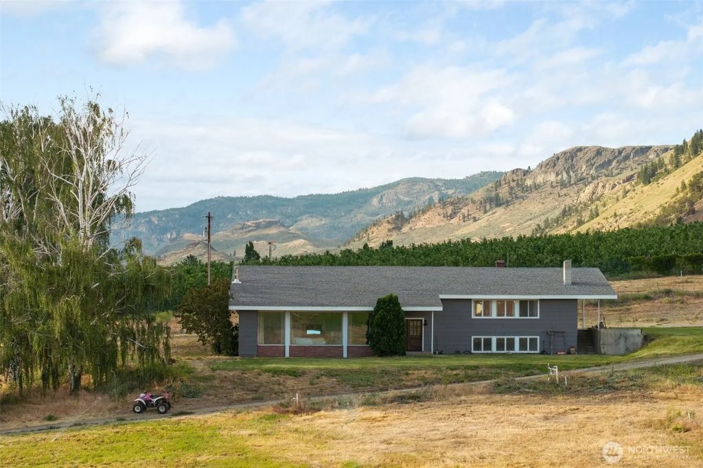32026 Highway 97, Tonasket