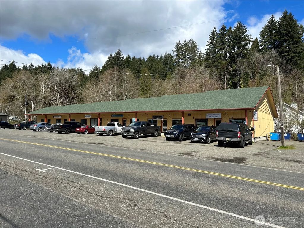 60 N Lake Cushman Road, Hoodsport