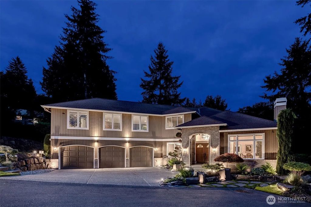 10523 Ne 118th Lane, Kirkland