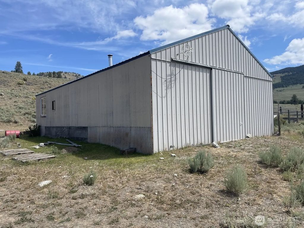 16 Breezy Lane, Tonasket