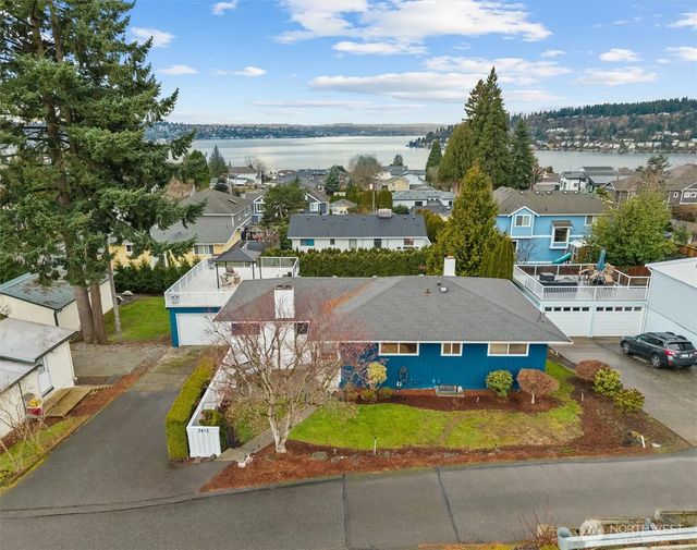 3415 N Garden Avenue, Renton