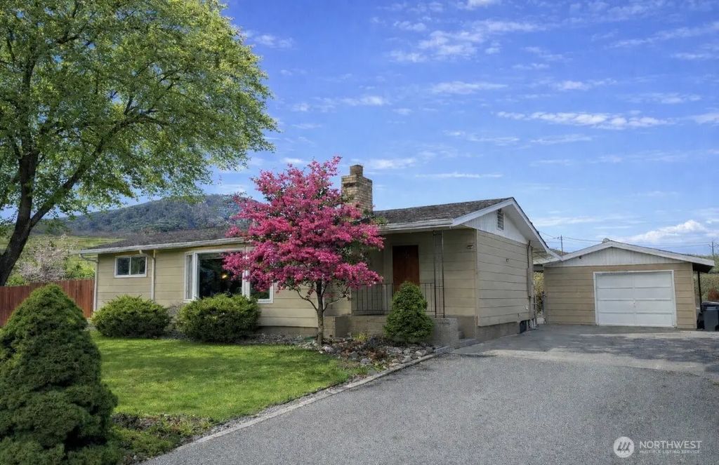 1127 Central Avenue, Oroville