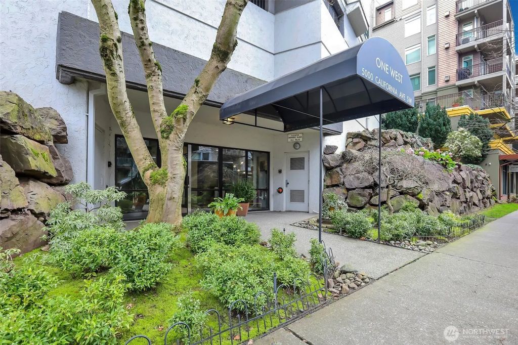 5000 California Avenue Sw 406, Seattle